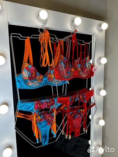 Комплект женского нижнего белья