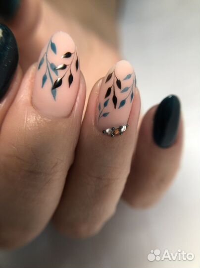 Маникюр, педикюр