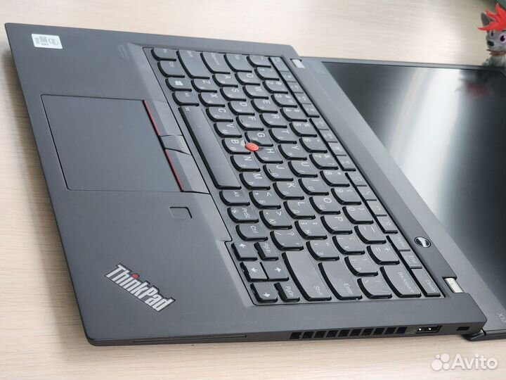 ThinkPad X13: для профессионалов и ценителей стиля