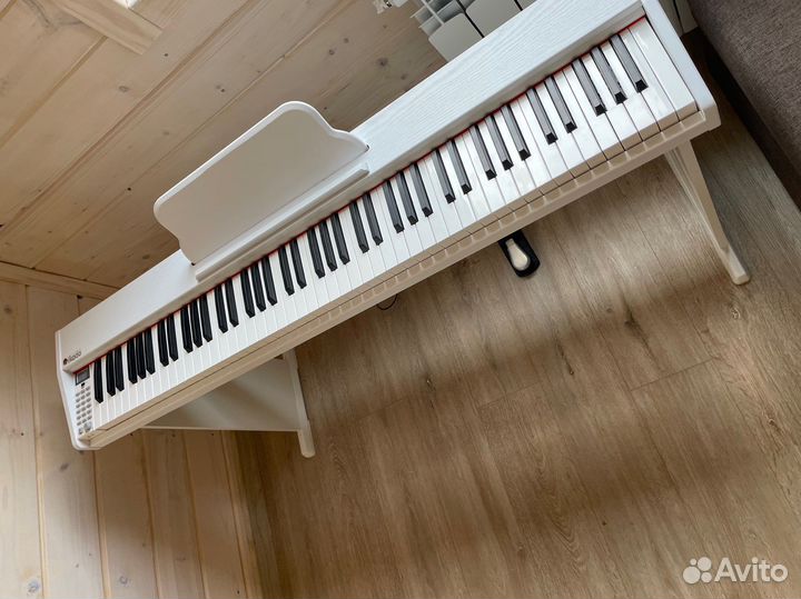 Цифровое пианино Mikado 1000