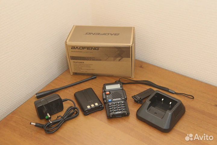 Портативная рация Baofeng UV-5R (до 10 км), 5W