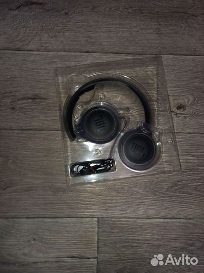 Наушники JBL tune 500