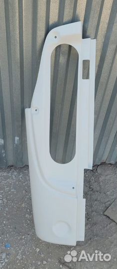 Облицовка задних фонарей левая 5299-401-5302510-10