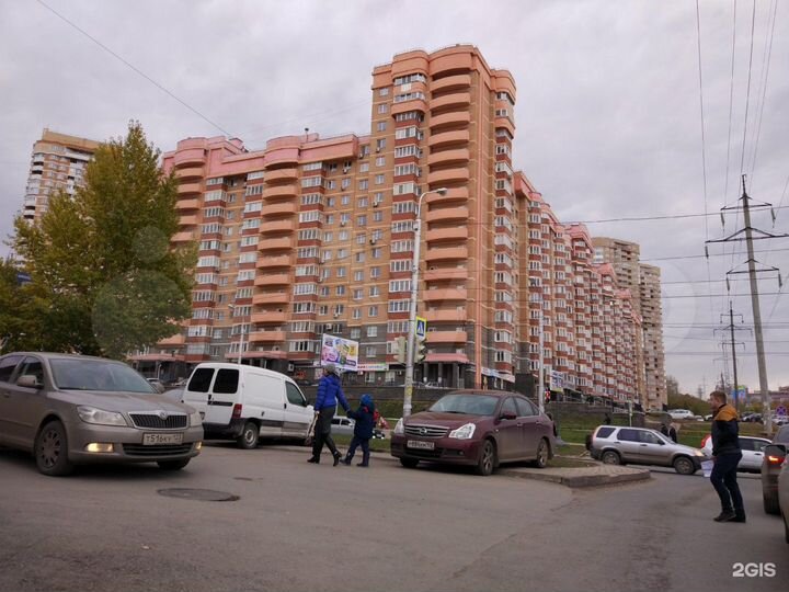 Помещение с арендатором, 308 кв