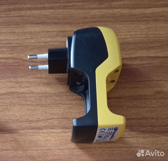 Зарядное устройство для аккумуляторных батареек