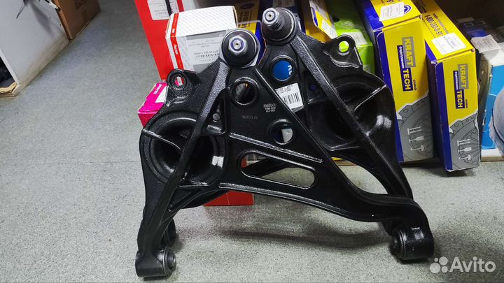 Рычаги передней подвески Suzuki Grand Vitara 1 пок