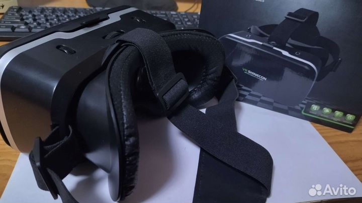 Очки виртуальной реальности для смартфона