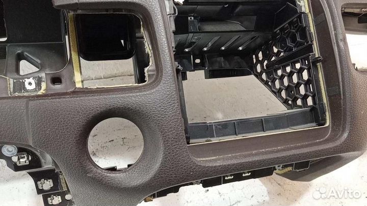 Торпедо Volkswagen Touareg