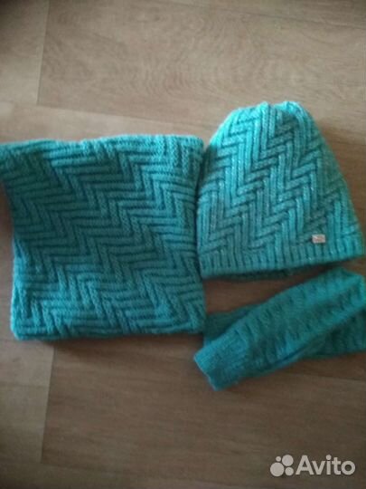 Комплект шапка снуд варежки