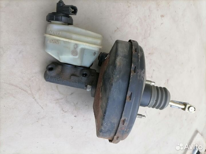 Усилитель тормозов вакуумный для Renault R19