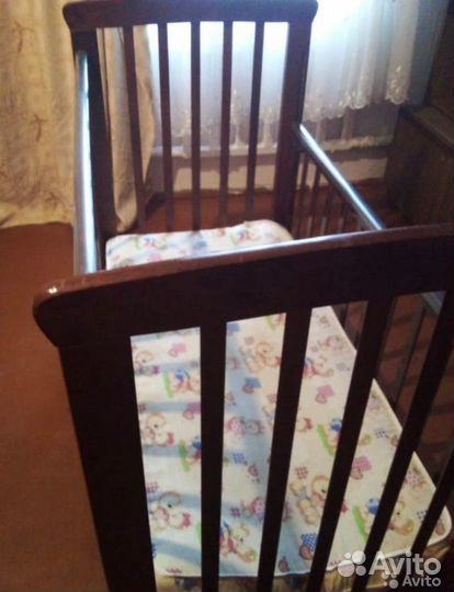 Детская кроватка