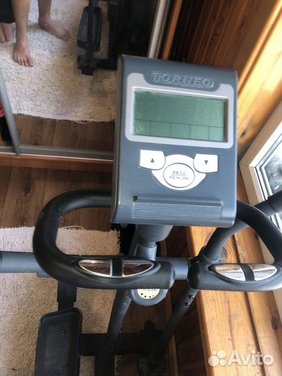 Эллиптический тренажер torneo