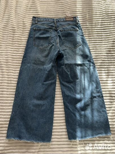 Джинсы широкие stradivarius