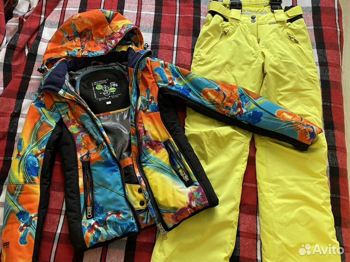 Горнолыжный костюм женский 40-42