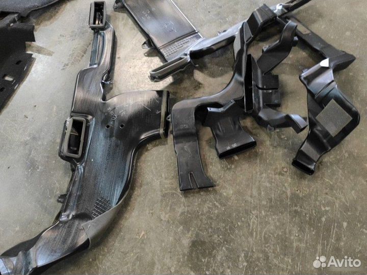 Воздухопровод Mitsubishi Pajero Sport 3 KS0W