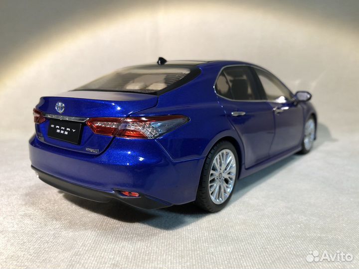 Toyota camry 1:18 paudi