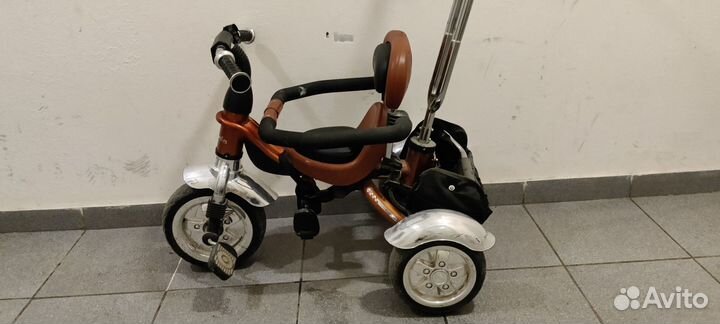 Трехколесный велосипед