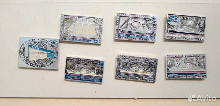 Сувенирные наборы значков СССР - 3
