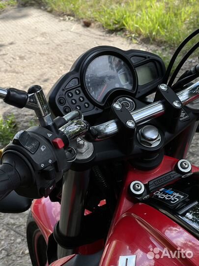 Suzuki Gladius 400 ABS