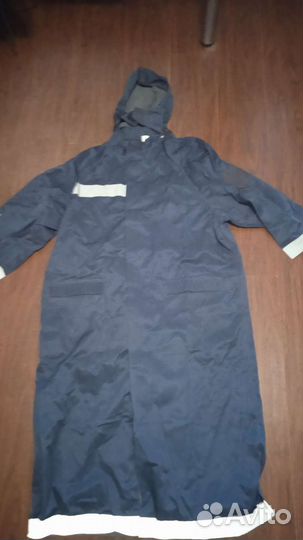 Плащ прорезиненный