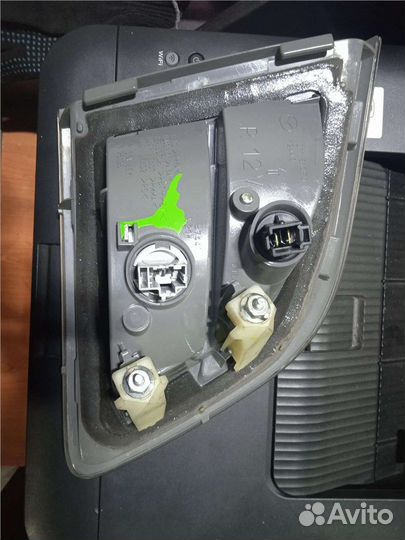 Фонарь крышки багажника Mazda CX-9, 2008