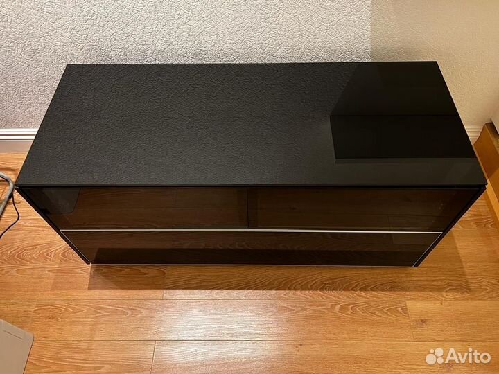 Тумба под телевизор