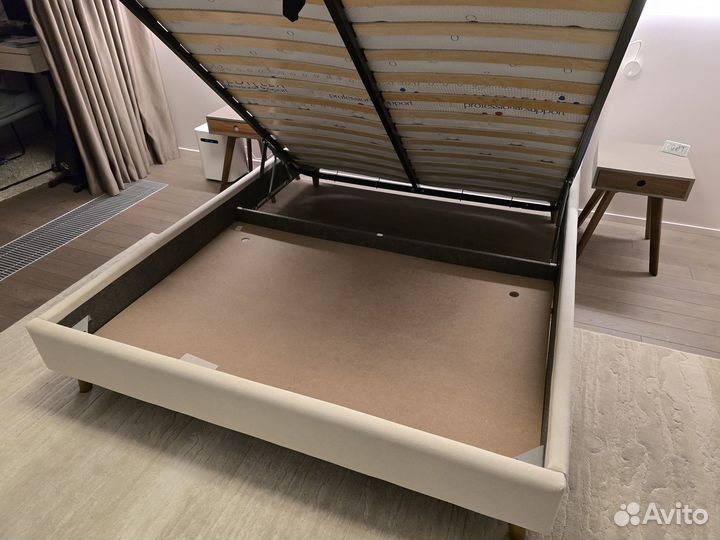 Кровать двухспальная 160х200 с матрасом Mediflex