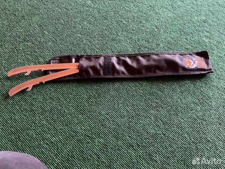 Лезвия для коньков хоккейных на размер 5.5 + чехол