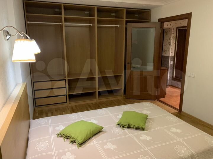 2-к. квартира, 42 м², 1/5 эт.