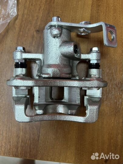 Киа рио 3, хендай солярис Суппорт тормозной задний