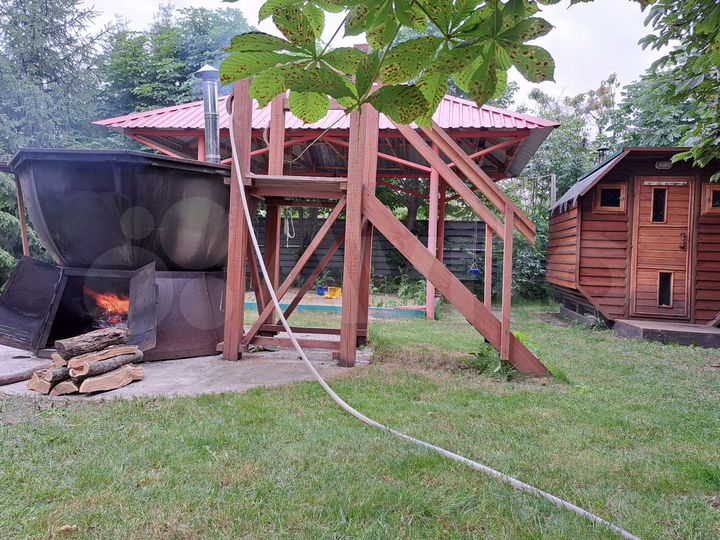 Коттедж 400 м² на участке 25 сот.