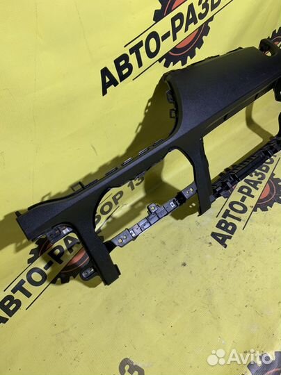 Накладка торпедо правая Киа Рио 4. (FB)