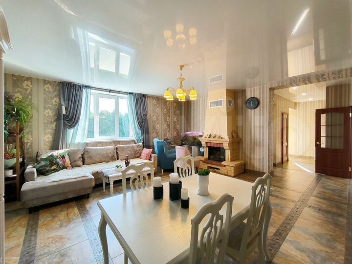 Дом 450 м² на участке 11 сот.