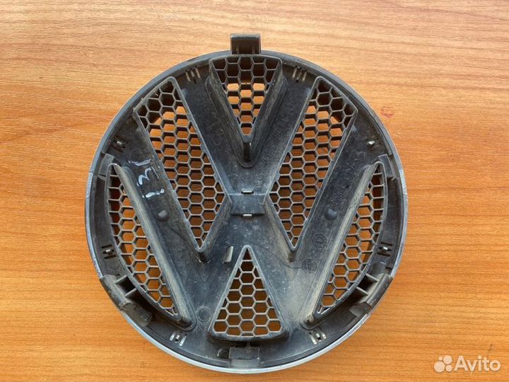 Эмблема передняя Wv Transporter T5 cfca 2010