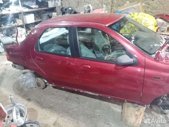 Двери правые, задняя/передняя для Fiat Albea