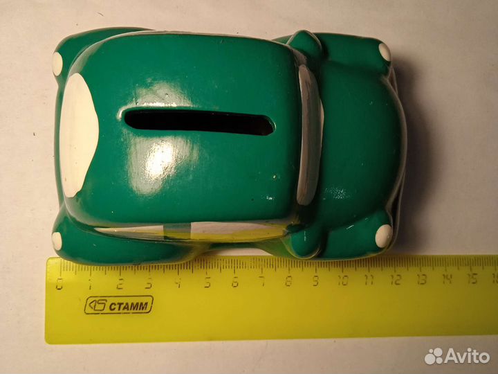 Копилка машина зелёная