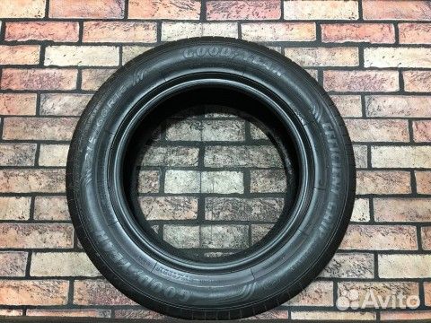 Goodyear EfficientGrip 215/60 R16 95H