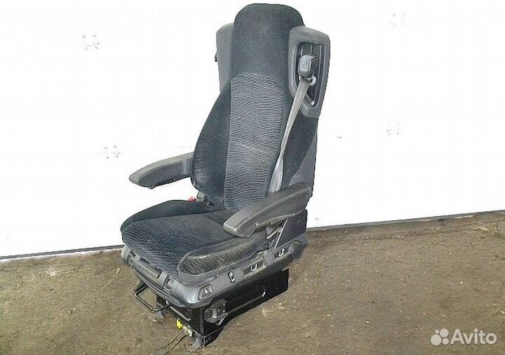 Водительское сиденье mercedes-benz Actros MP4 1842