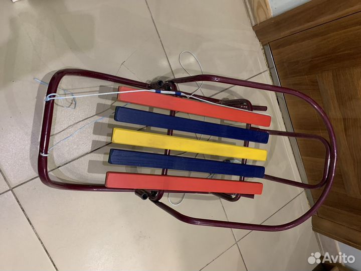 Санки со спинкой дим длина 83 см, ширина 39 см