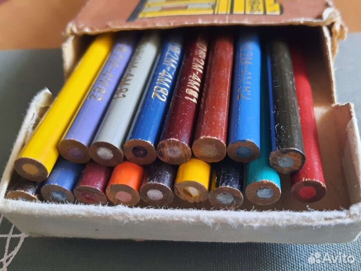 Цветные карандаши