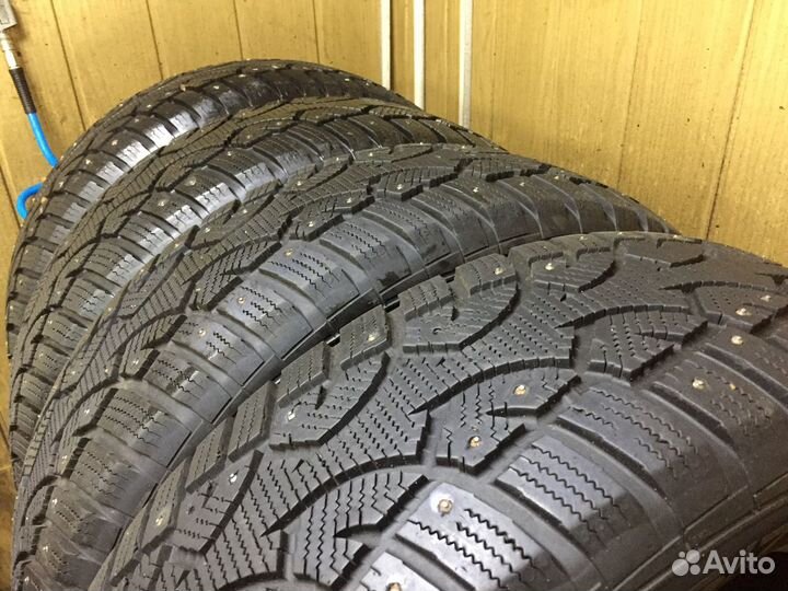 Continental ContiIceContact 4x4 245/70 R17