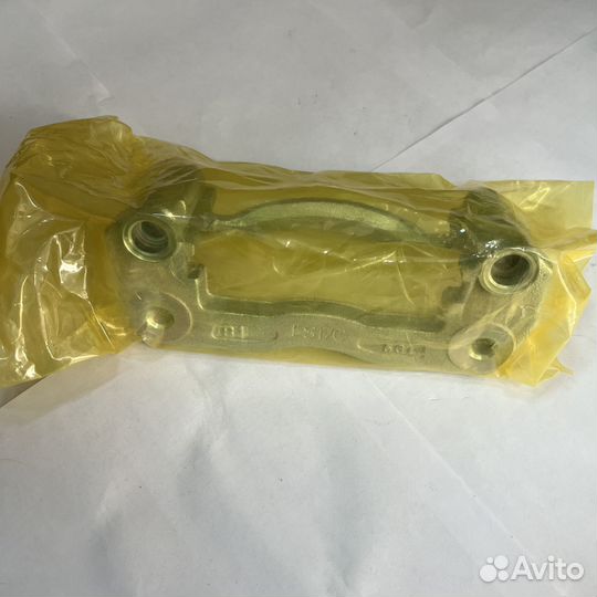 Скоба суппорта KIA shuma spectra karens sephia