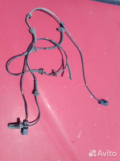 Датчик абс передний Вольво S80