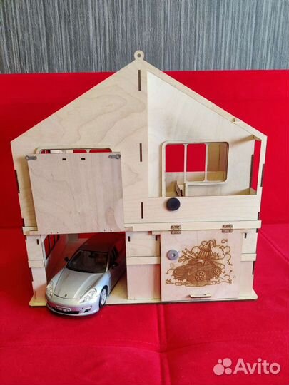 Детский деревянный домик