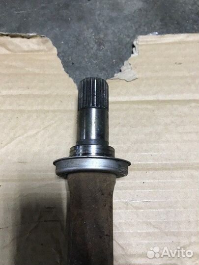 Привод передний правый Honda Civic 8 4D LDA 1.3