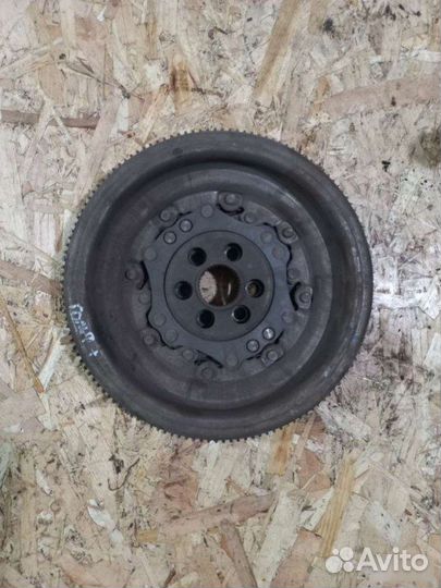 Маховик Volkswagen Golf Plus 2005-2009