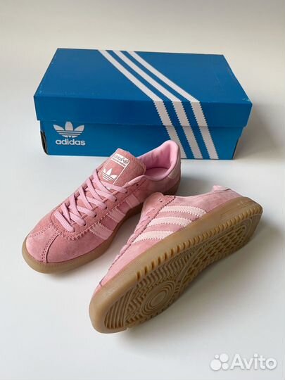 Adidas bermuda pink