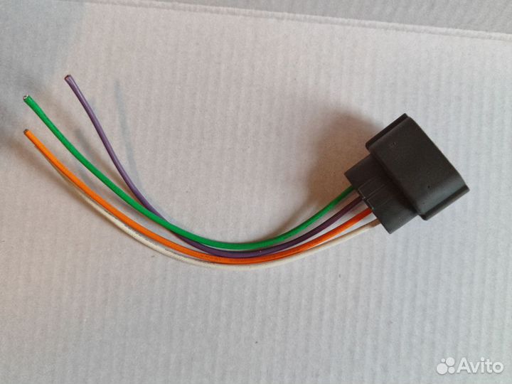 Разъём 4 конт. генератора Nissan