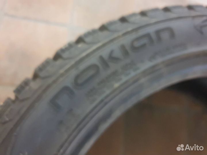 Nokian Tyres Hakkapeliitta 5 235/45 R17 97T