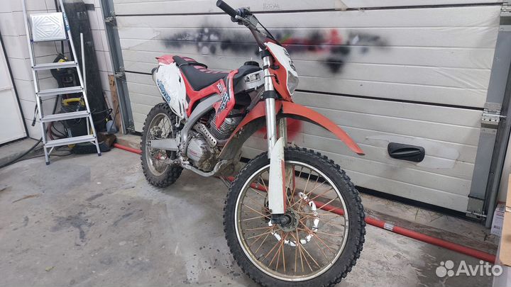 Кроссовый мотоцикл мотоленд Xr250